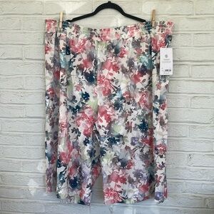 NWT Athleta Savannah Bermuda Shorts Lumen Floral Cream